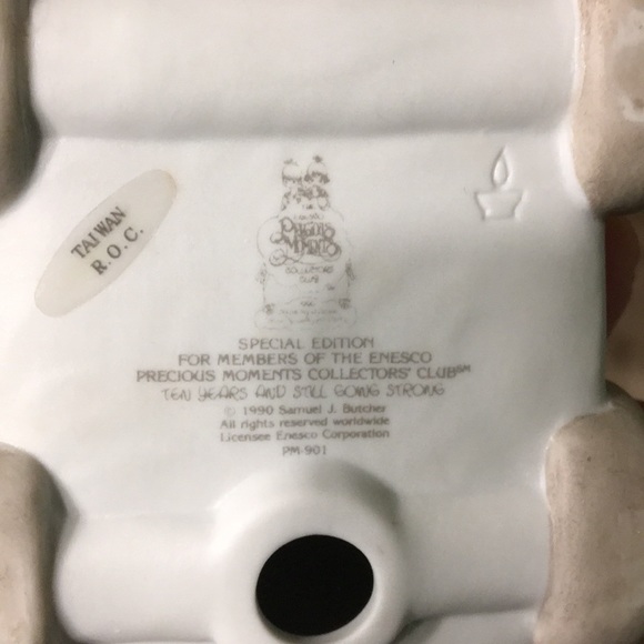 Precious Moments Figurine -Ten Years & Still Going - Picture 8 of 9